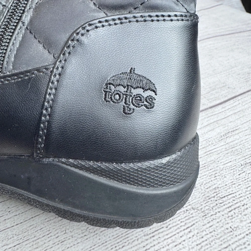 Totes Womens Black Quilted Mid Calf Winter Boots Faux Fur‎ Trim Size 8